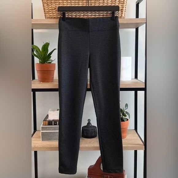 Max Studio Pants - Max Studio Mid-Rise Pull On Elastic Waistband Print Pant, Size MEDIUM. NWT $98